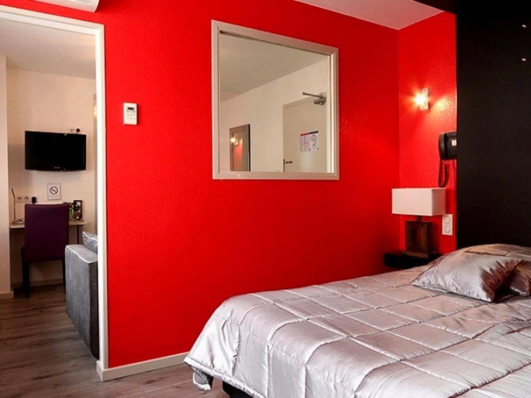 Logis Hotel Centrotel Et Spa Bulles D'Allier Montmarault Exterior foto